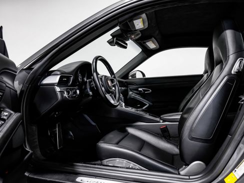 Used 2017 Porsche 911 Carrera S image 18