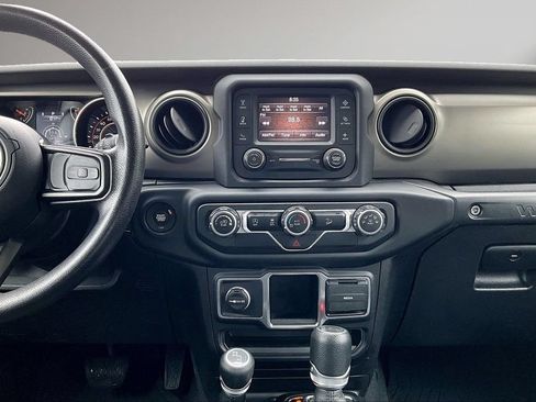 Used 2020 Jeep Wrangler Unlimited Sport AWD/4WD image 10