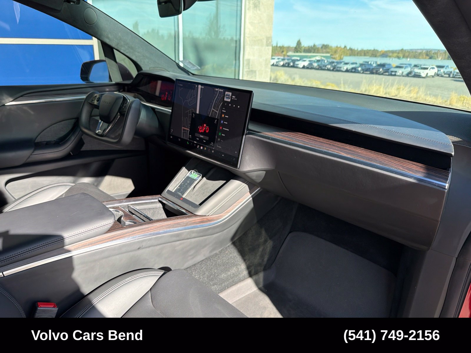 Used 2025 Tesla Model X AWD/4WD image 27