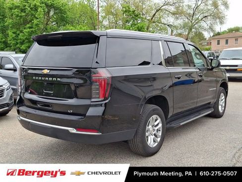 Certified 2025 Chevrolet Suburban LT AWD/4WD image 8