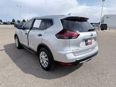 Used 2020 Nissan Rogue S FWD image 8