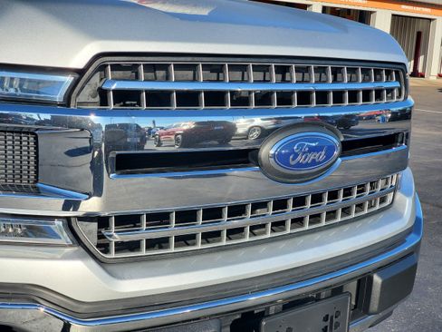 Used 2018 Ford F150 XLT w/ Equipment Group 302A Luxury RWD image 7