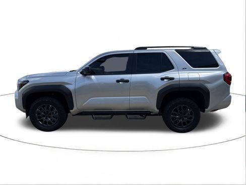 Used 2025 Toyota 4Runner SR5 image 6