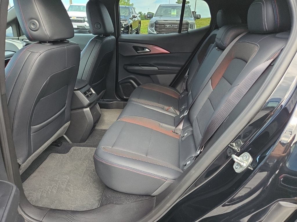 Certified 2025 Chevrolet Equinox EV RS FWD image 12
