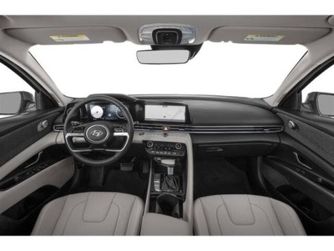 Used 2022 Hyundai Elantra Blue image 5