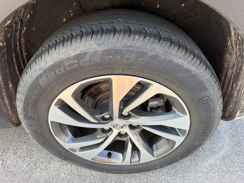 Used 2022 Buick Envision Essence w/ Technology Package I AWD/4WD image 12
