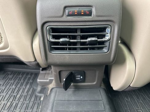 Used 2021 Lincoln Corsair Reserve image 19