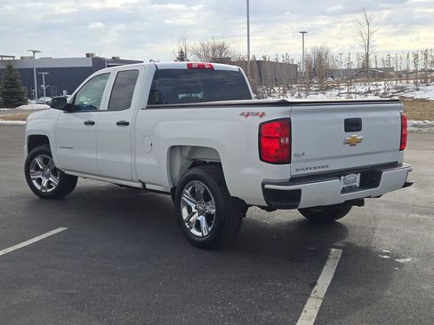 Used 2017 Chevrolet Silverado 1500 Custom w/ Custom Convenience Package image 13
