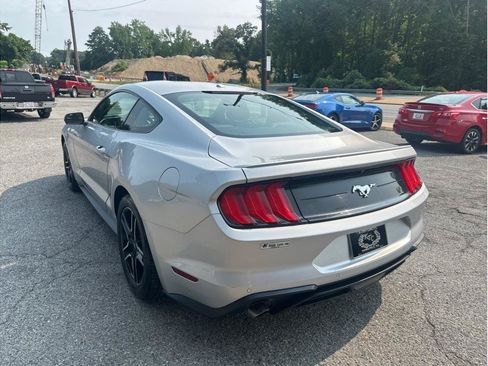 Used 2019 Ford Mustang Premium RWD image 8