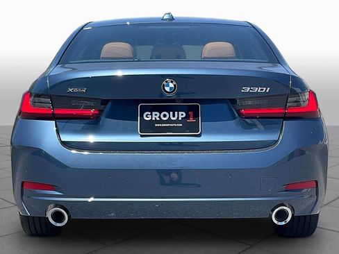 New 2026 BMW 330i xDrive Sedan w/ Premium Package AWD/4WD image 4
