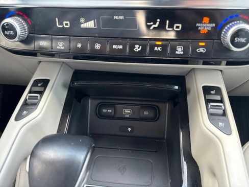 Used 2022 Kia Telluride SX w/ SX Prestige Package AWD/4WD image 14