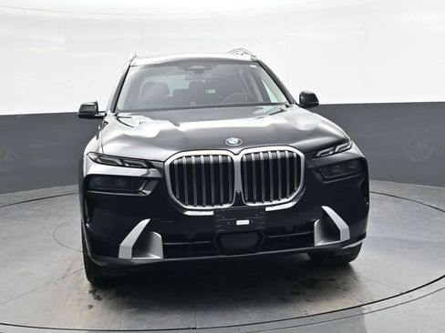 Used 2025 BMW X7 xDrive40i image 10