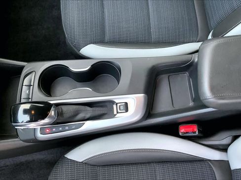 Used 2024 Buick Envista Preferred w/ Advanced Safety Package image 13