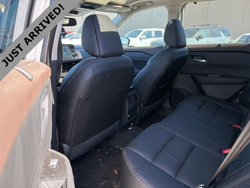 Certified 2023 Nissan Rogue SL w/ SL Premium Package image 9