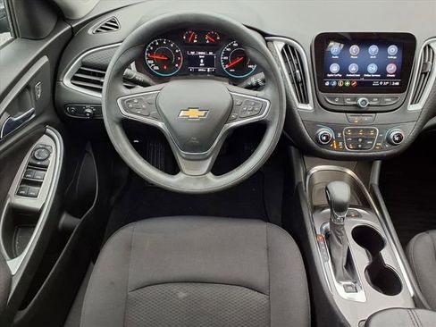 Used 2022 Chevrolet Malibu LT image 6