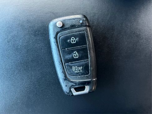 Used 2023 Hyundai Santa Fe SE AWD/4WD image 40