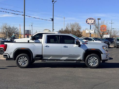 Used 2020 GMC Sierra 2500 Denali w/ Denali Ultimate Package image 3