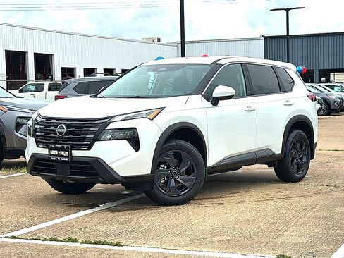 New 2026 Nissan Rogue SV FWD image 2
