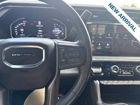 Used 2024 GMC Sierra 2500 Denali Ultimate AWD/4WD image 24