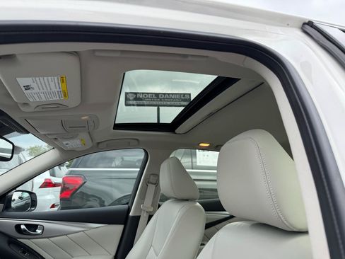 Used 2023 INFINITI Q50 Luxe w/ Cargo Package RWD image 23