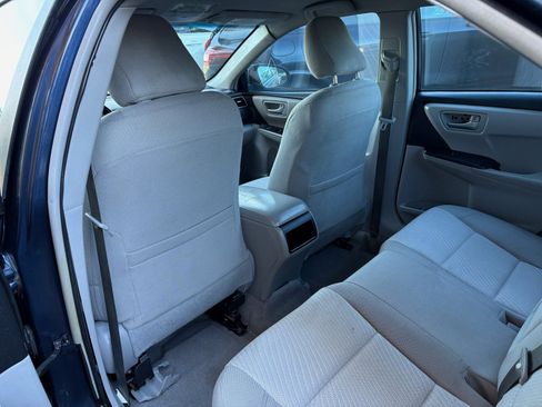 Used 2015 Toyota Camry LE FWD image 19