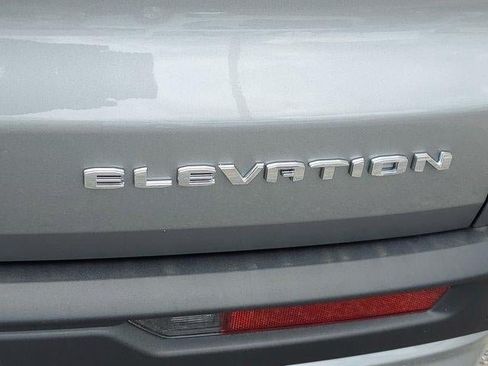 New 2026 GMC Acadia Elevation w/ Elevation Premium Package FWD image 6