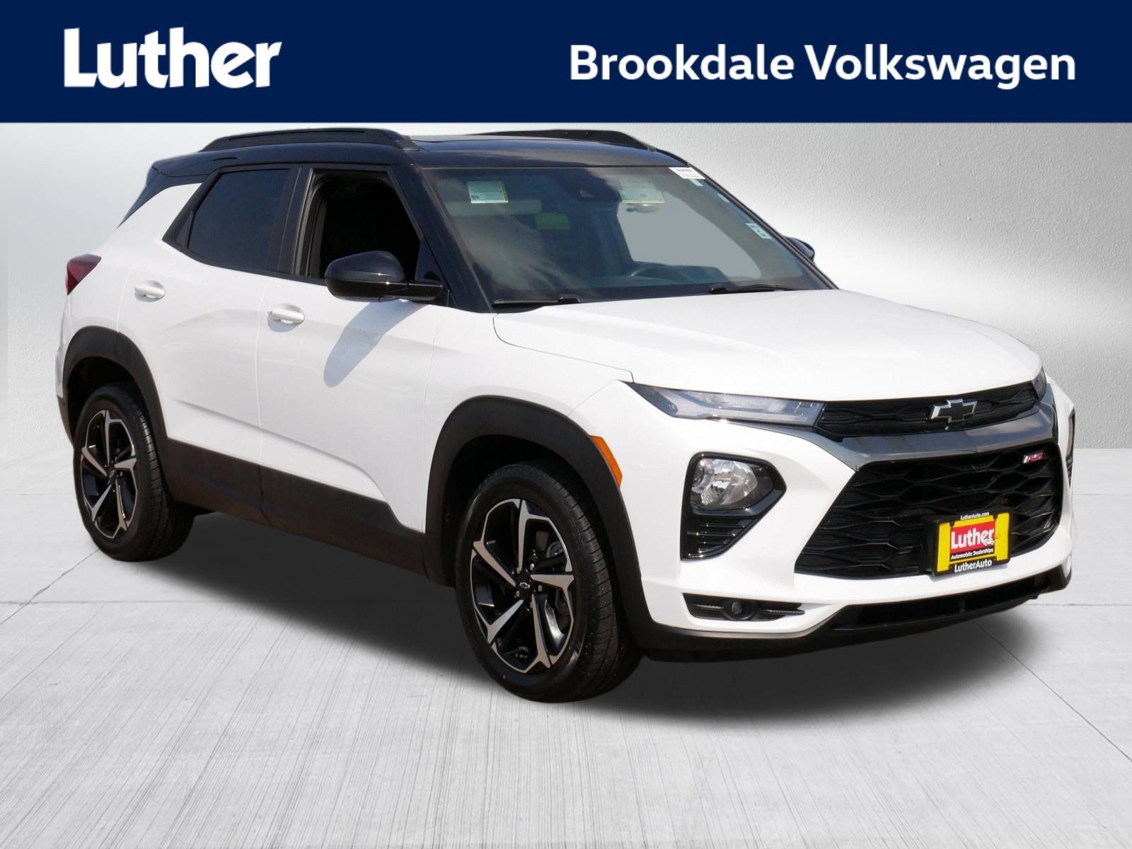 Used 2023 Chevrolet TrailBlazer RS w/ Sun and Liftgate Package AWD/4WD image 1
