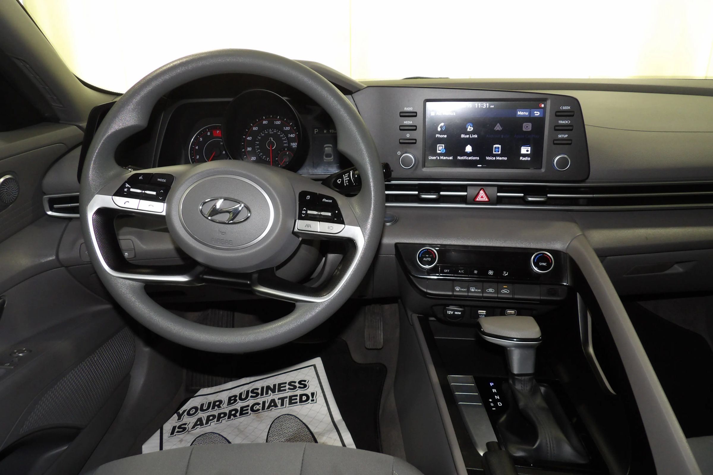Used 2022 Hyundai Elantra SEL FWD image 10