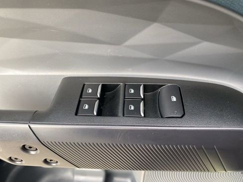 Used 2023 Ford Maverick XL image 16