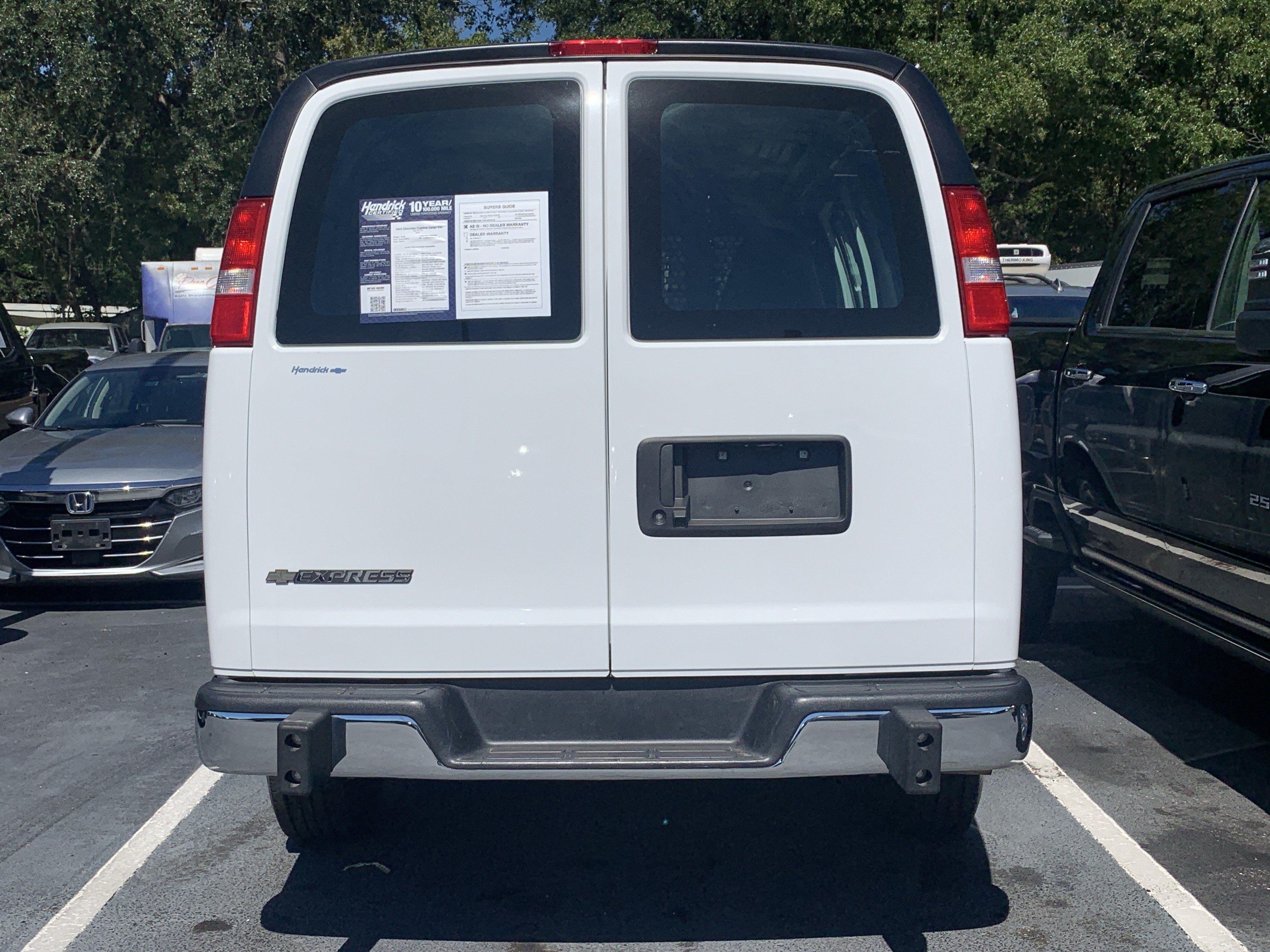 Used 2025 Chevrolet Express 2500 w/ Driver Convenience Package RWD image 8