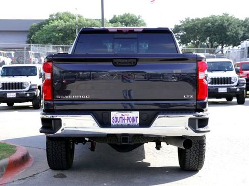 Used 2024 Chevrolet Silverado 2500 LTZ w/ LTZ Convenience Package AWD/4WD image 6