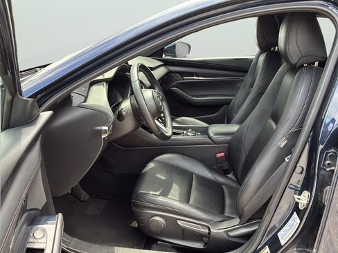 Used 2019 MAZDA MAZDA3 Hatchback FWD image 13