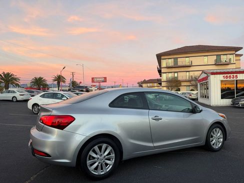 Used 2014 Kia Forte Koup EX image 9