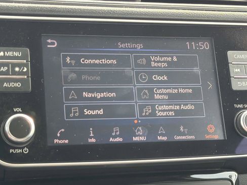 Used 2022 Nissan Leaf SV image 22