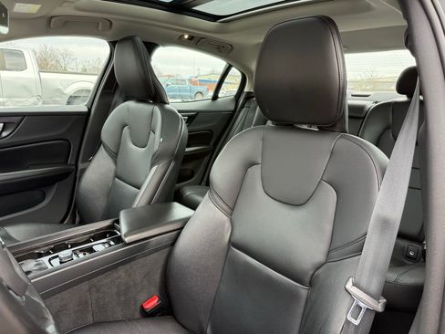 Used 2020 Volvo S60 T5 Momentum w/ Protection Package Premier image 12