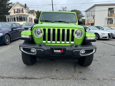 Used 2018 Jeep Wrangler Unlimited Sahara image 4