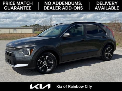 Used 2025 Kia Niro LX image 4