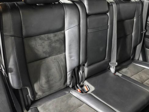 Used 2019 Jeep Grand Cherokee Altitude RWD image 41
