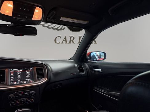 Used 2020 Dodge Charger Scat Pack RWD image 27
