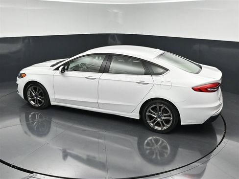 Used 2020 Ford Fusion SEL FWD image 26