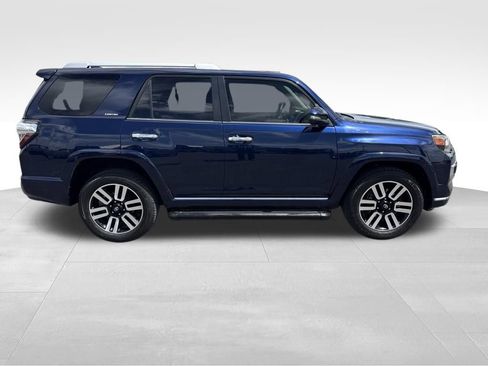 Used 2022 Toyota 4Runner Limited AWD/4WD image 7