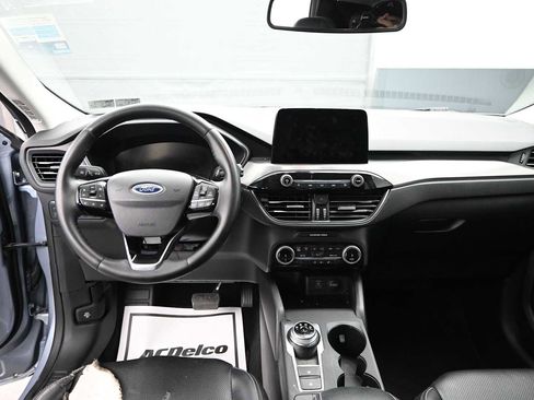 Used 2022 Ford Escape Titanium AWD/4WD image 23