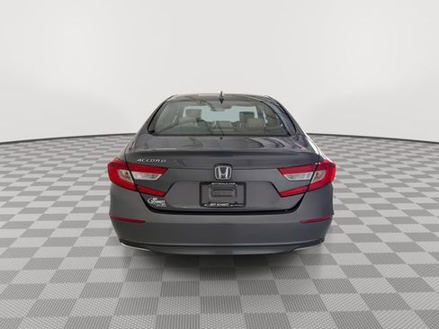 Used 2018 Honda Accord LX image 9