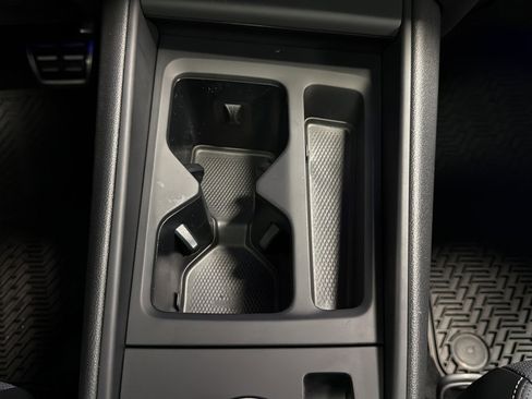 New 2026 Volkswagen Tiguan SE R-Line image 36