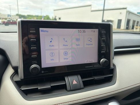 Used 2020 Toyota RAV4 XLE w/ Convenience Package AWD/4WD image 17