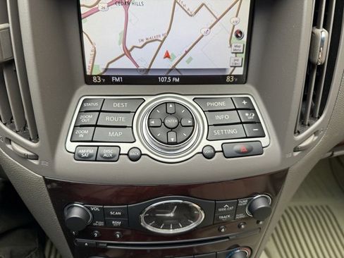 Used 2011 INFINITI G37 x w/ Premium Pkg image 21