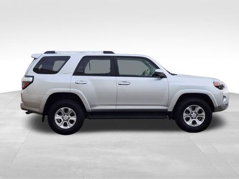 Used 2024 Toyota 4Runner SR5 image 10