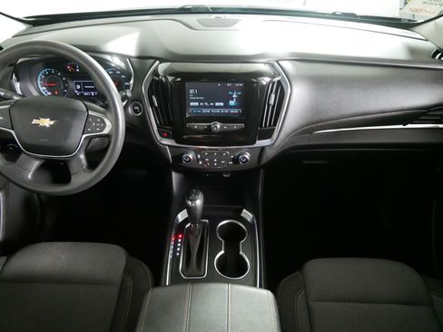 Used 2019 Chevrolet Traverse LS AWD/4WD image 10