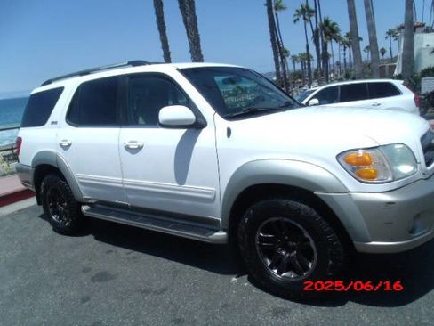 Used 2003 Toyota Sequoia SR5 image 5