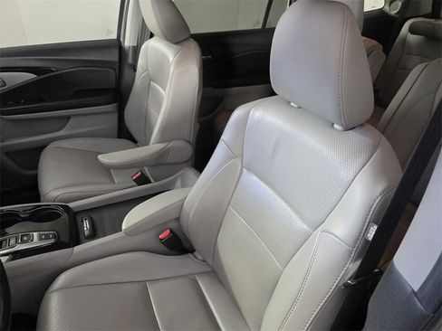 Used 2022 Honda Pilot Elite image 11